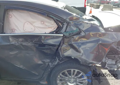 2014 Chevrolet Cruze Eco Auto z USA, uszkodzony, nr VIN 1G1PH5SB8E7411477